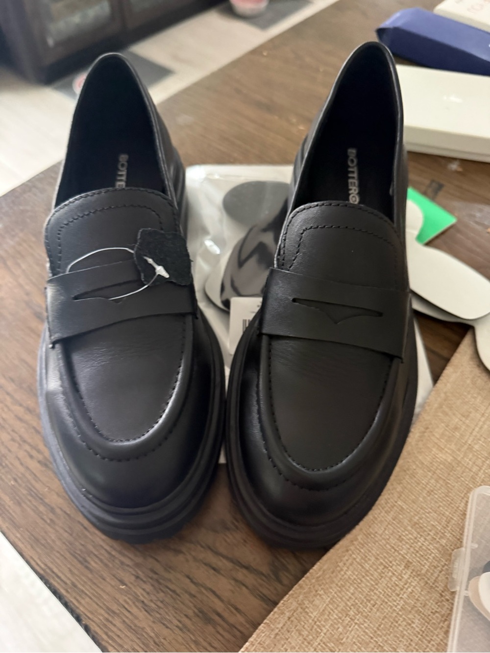 Bottero Black Leather Loafers for woman